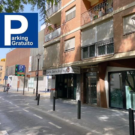 Apartamento Con Parking Gratis En El Centro, 2 Dormitorios アルメリア エクステリア 写真