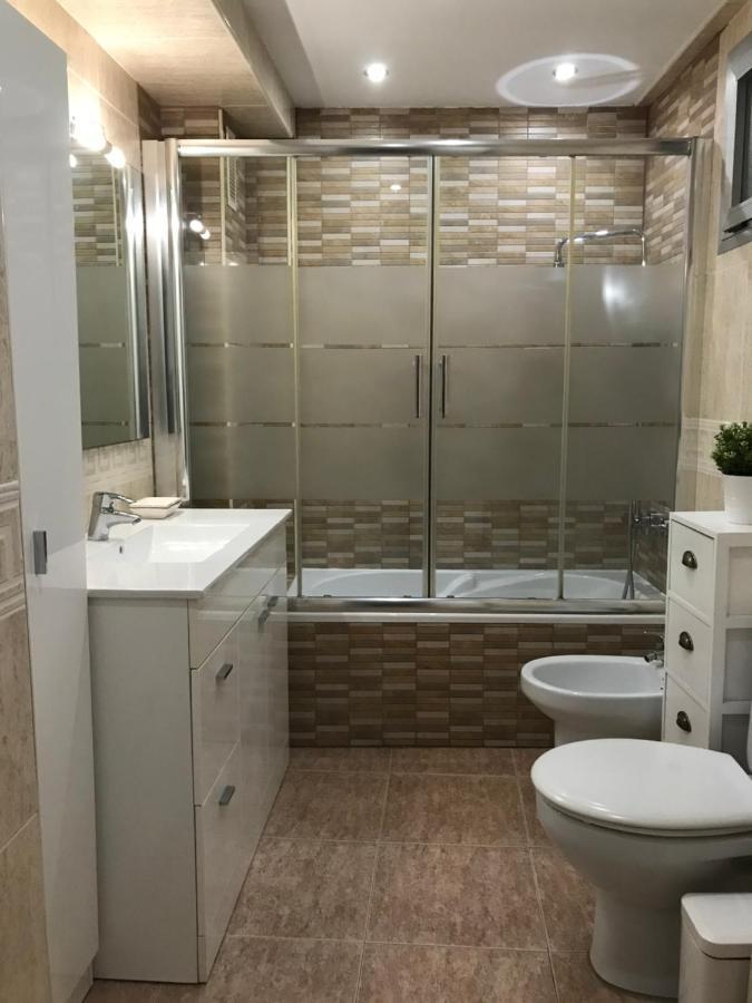 Apartamento Con Parking Gratis En El Centro, 2 Dormitorios アルメリア エクステリア 写真