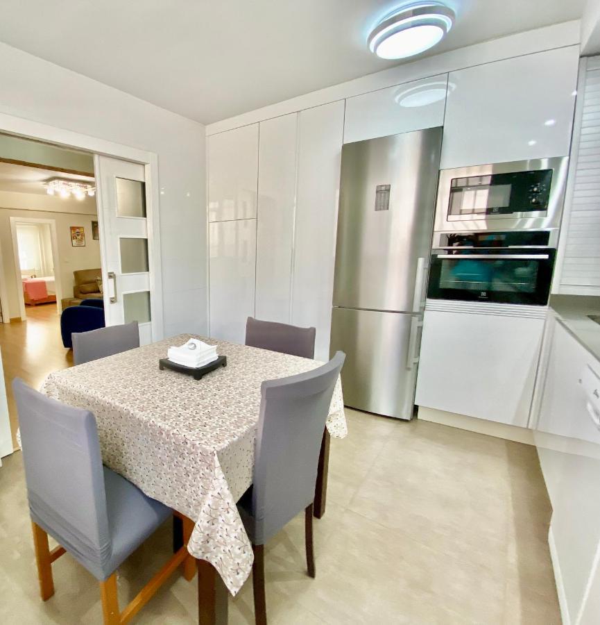 Apartamento Con Parking Gratis En El Centro, 2 Dormitorios アルメリア エクステリア 写真