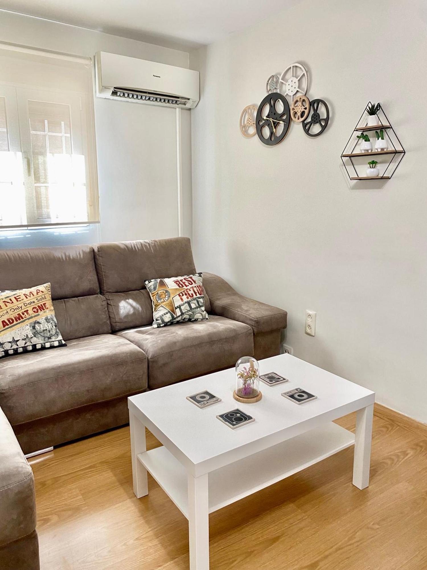 Apartamento Con Parking Gratis En El Centro, 2 Dormitorios アルメリア エクステリア 写真